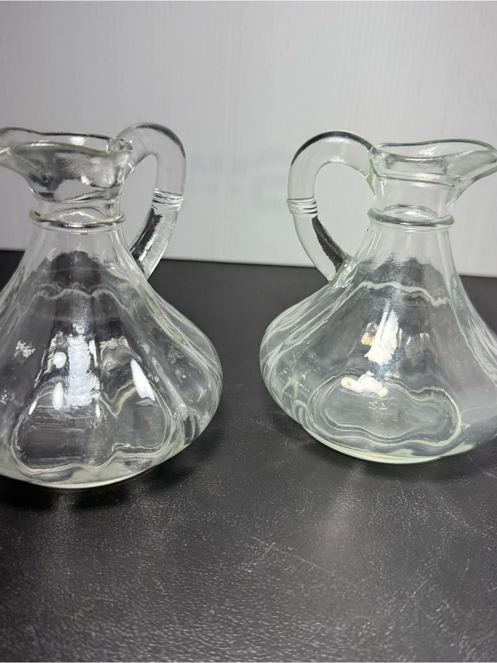Clear Glass set of 2 VTG Anchor Hocking all purpose wine and vinegar cruets